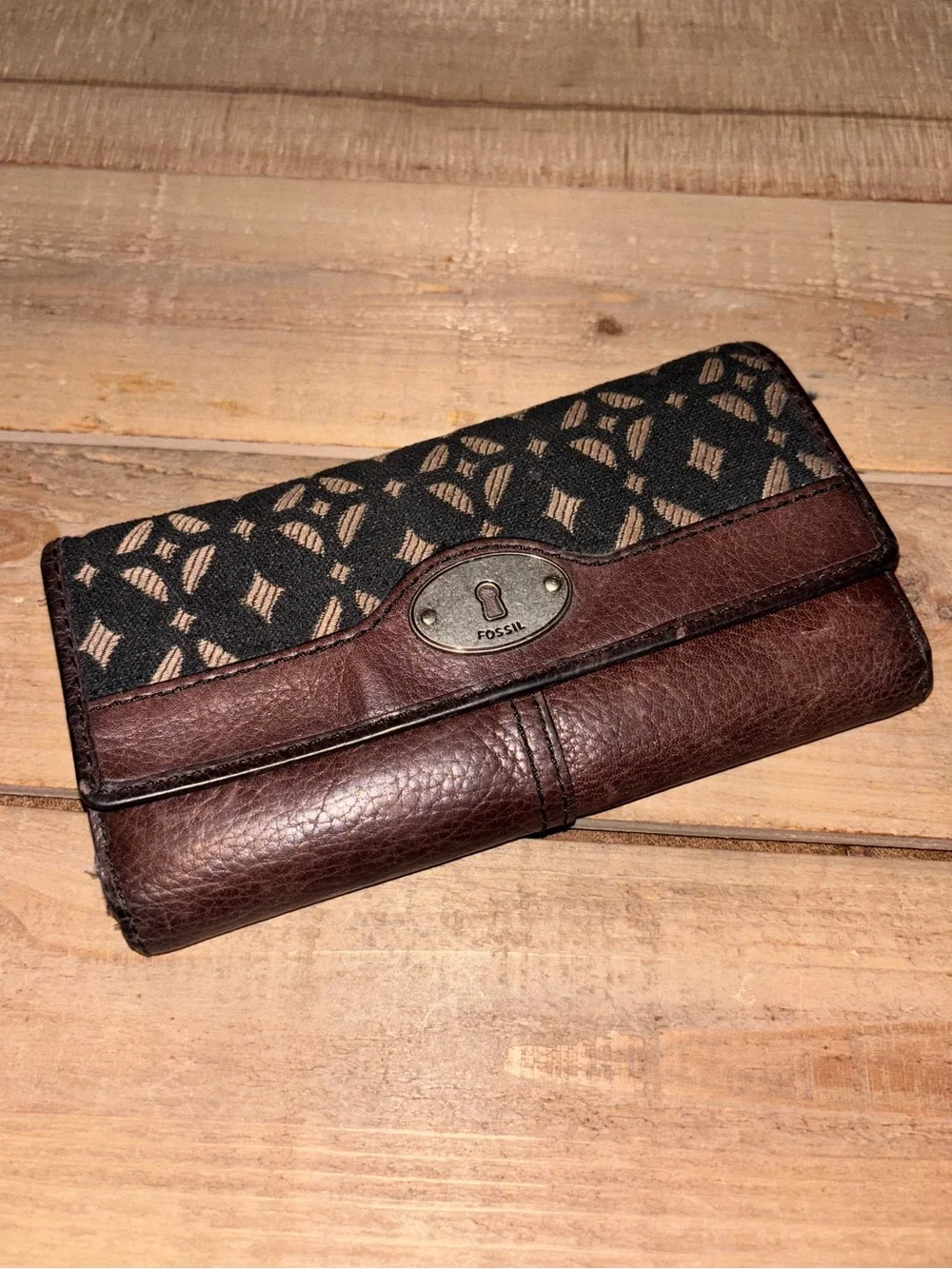 Fossil Brown Leather and Patterned Fabric Key Wallet